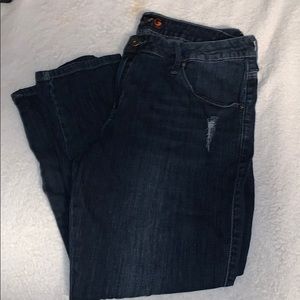 Dark wash Guess Jeans 🌼marked down price🌼